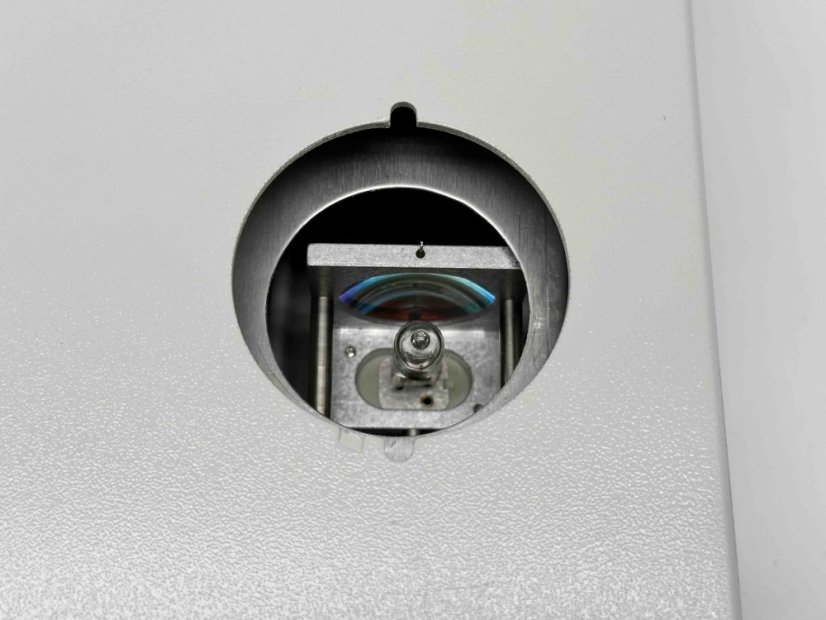 Zdroj studeného svetla 150W
